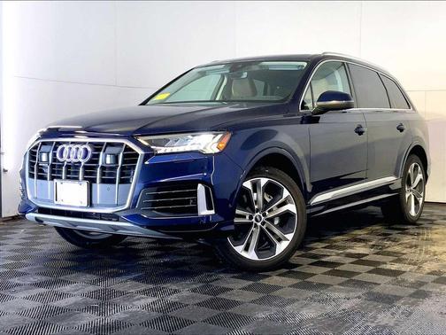 2023 Audi Q7 55 Premium Plus