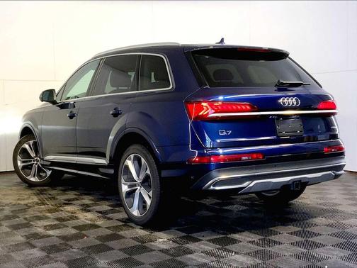 2023 Audi Q7 55 Premium Plus