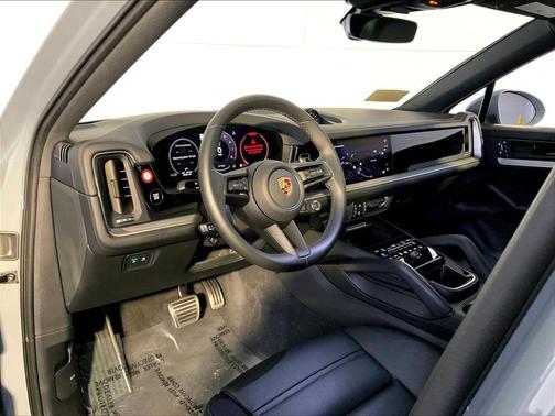 Arctic Grey 2024 Porsche Cayenne S