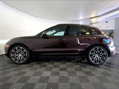 2023 Porsche Macan T