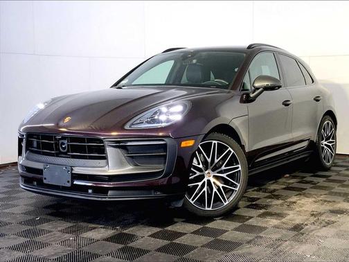 2023 Porsche Macan T