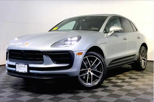 2025 Porsche Macan Base