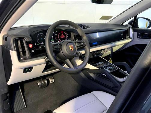 2026 Porsche Cayenne Cayenne S E-Hybrid