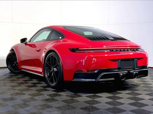 0L/Carmine Red 2026 Porsche 911 Carrera GTS