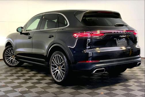 2022 Porsche Cayenne Cayenne