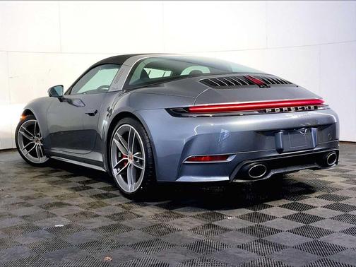 2026 Porsche 911 Targa 4S