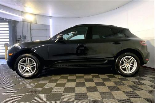 2018 Porsche Macan AWD