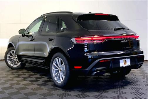 2026 Porsche Macan AWD