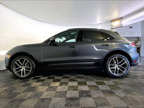 2026 Porsche Macan AWD