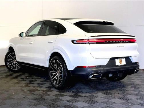 2Y/Carrara White M 2026 Porsche Cayenne Cayenne