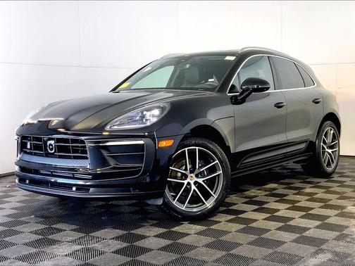 2026 Porsche Macan AWD