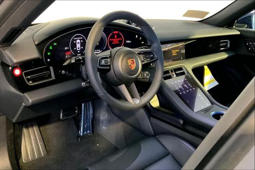 2025 Porsche Taycan 