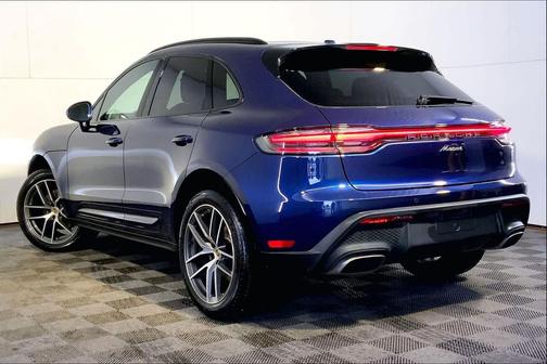 2025 Porsche Macan AWD