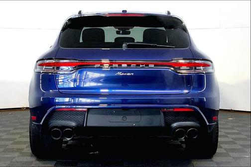 2023 Porsche Macan AWD