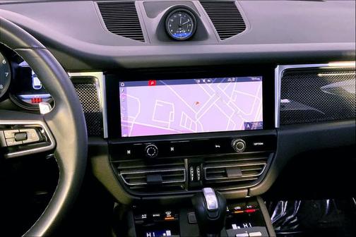 2023 Porsche Macan AWD