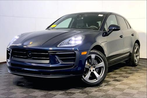 2023 Porsche Macan AWD