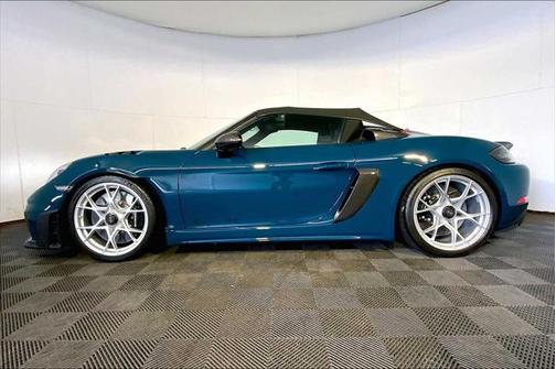 2024 Porsche 718 Spyder RS