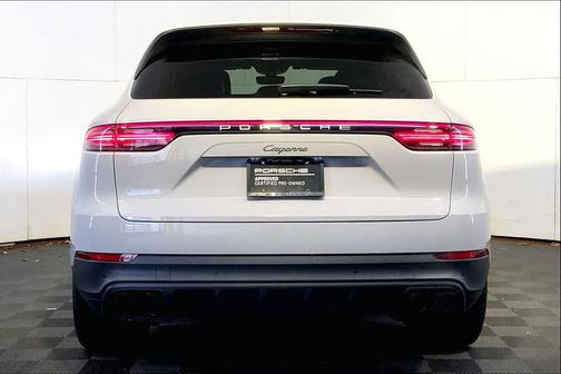 2022 Porsche Cayenne Platinum Edition