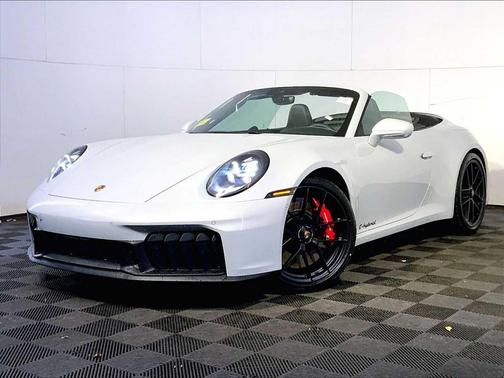 2026 Porsche 911 Carrera 4 GTS