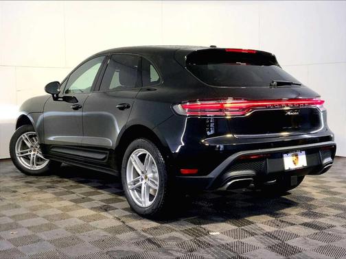 2026 Porsche Macan 