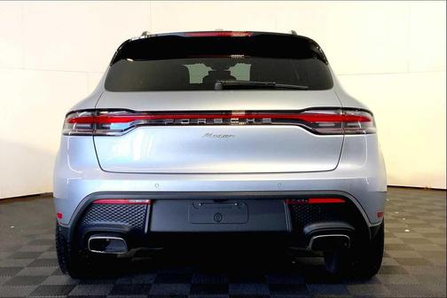 2023 Porsche Macan AWD