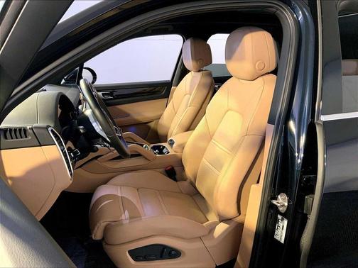 2023 Porsche Cayenne Cayenne