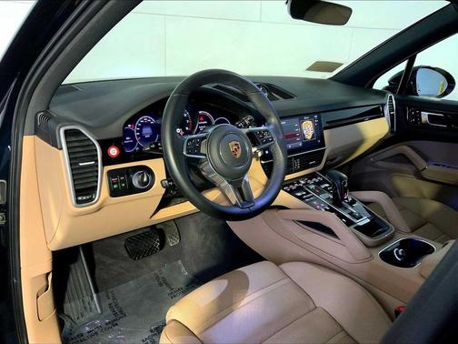 2023 Porsche Cayenne Cayenne