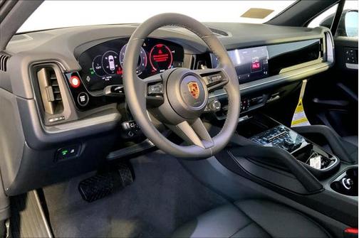 2024 Porsche Cayenne AWD