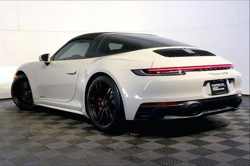 2024 Porsche 911 Targa 4 GTS