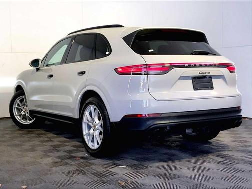 2022 Porsche Cayenne Platinum Edition