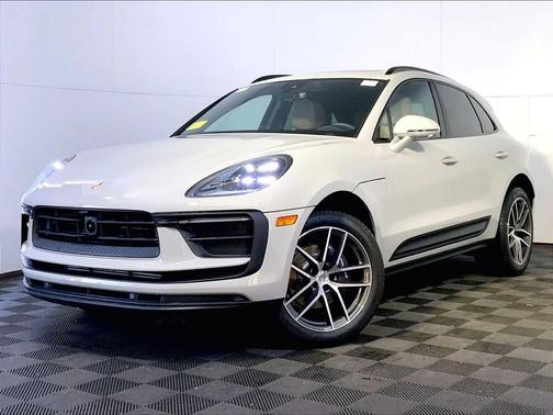 2026 Porsche Macan AWD