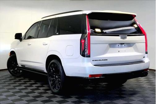 2022 Cadillac Escalade Sport