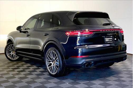 2022 Porsche Cayenne AWD