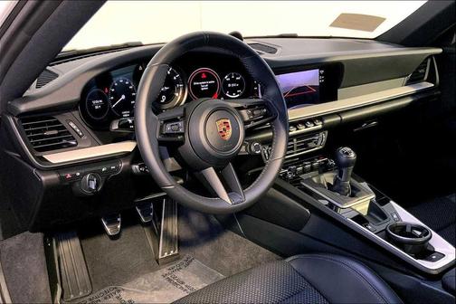 2023 Porsche 911 Carrera T