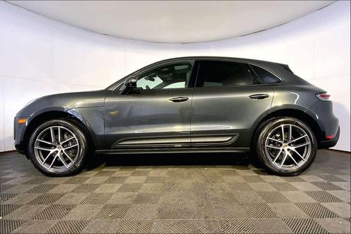 2025 Porsche Macan AWD