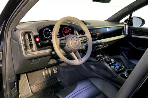 2024 Porsche Cayenne Turbo