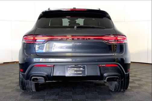 2022 Porsche Macan 