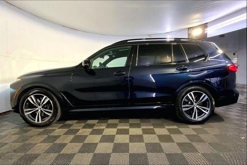 2024 BMW X7 M60i