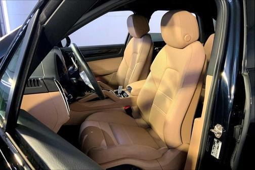 2023 Porsche Cayenne Cayenne