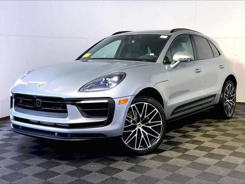 2026 Porsche Macan AWD