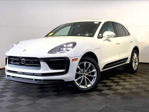 2025 Porsche Macan AWD