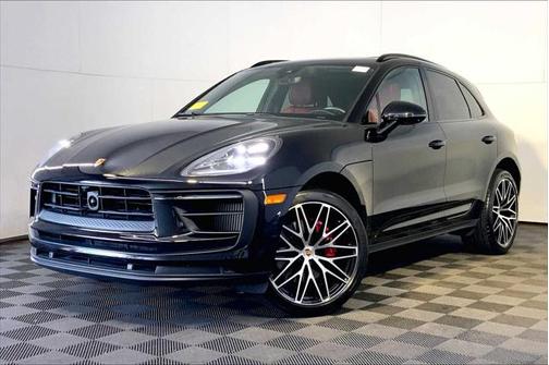 2023 Porsche Macan Base