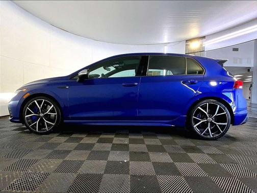 Lapiz Blue Metallic 2023 Volkswagen Golf R 2.0T Manual