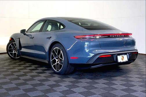 2025 Porsche Taycan 4
