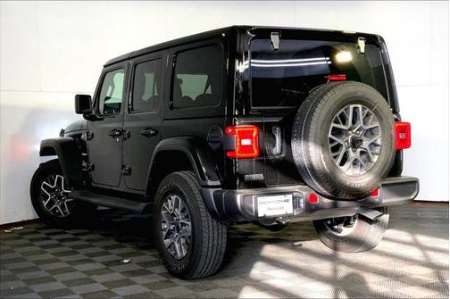 2024 Jeep Wrangler 4-Door Sahara 4x4