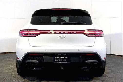 2024 Porsche Macan Base (PDK)