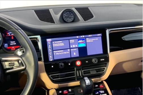 2024 Porsche Macan AWD