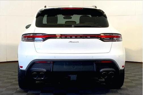 2024 Porsche Macan AWD
