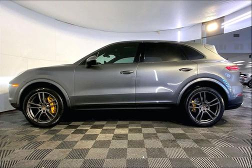 2020 Porsche Cayenne Cayenne