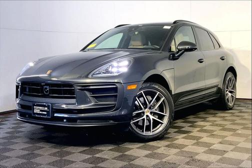 2025 Porsche Macan AWD